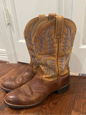Ariat Brown & Tan Men's Western Cowboy Boots with Blue Stitching